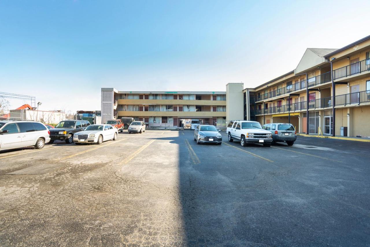 Hotel Baltimore Hwy 40 Екстер'єр фото