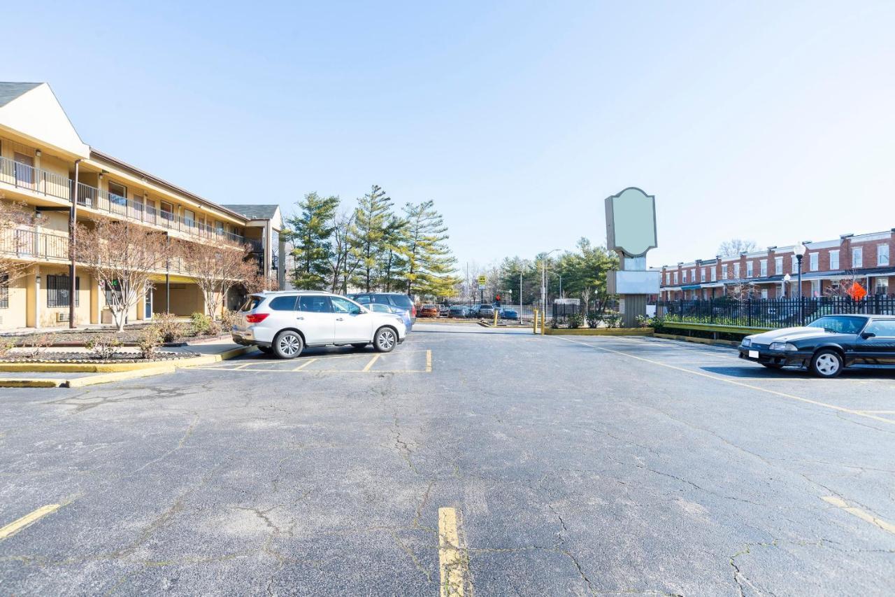 Hotel Baltimore Hwy 40 Екстер'єр фото