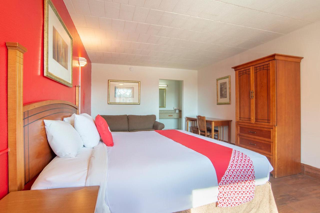 Hotel Baltimore Hwy 40 Екстер'єр фото