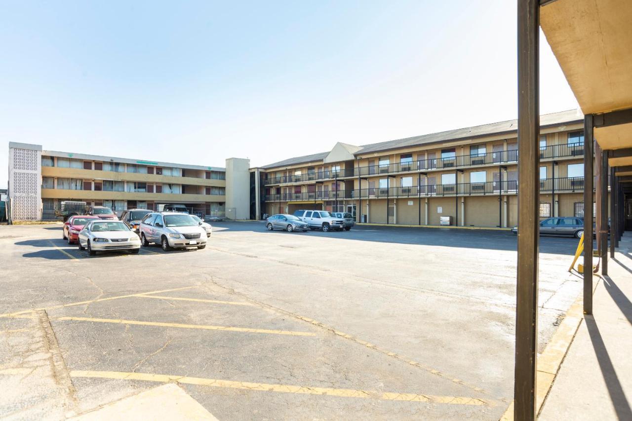 Hotel Baltimore Hwy 40 Екстер'єр фото